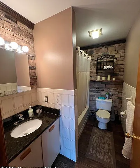 520 Maxine Dr — Photo 21