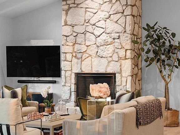 5th image of 23924 Milestone Rd