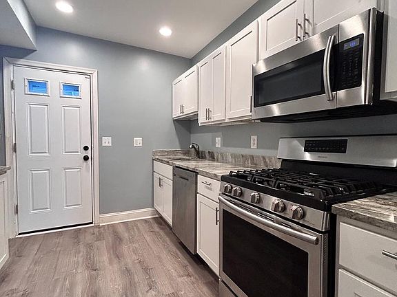 4th image of 3541 3rd St