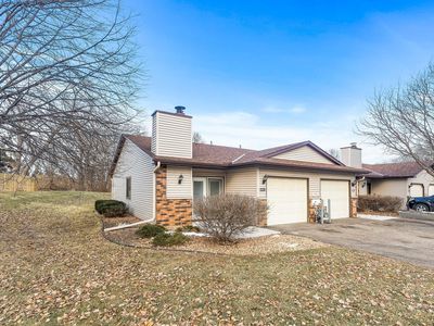 8697 Maplebrook Pkwy N, Brooklyn Park, MN, 55445
