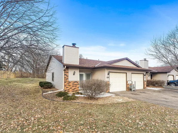 8697 Maplebrook Pkwy N, Brooklyn Park, MN 55445