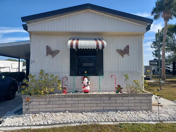 29 Lakeview Dr, Palmetto, FL 34221