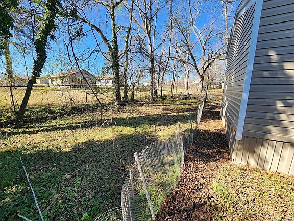 4th image of 1306 Craig Ave