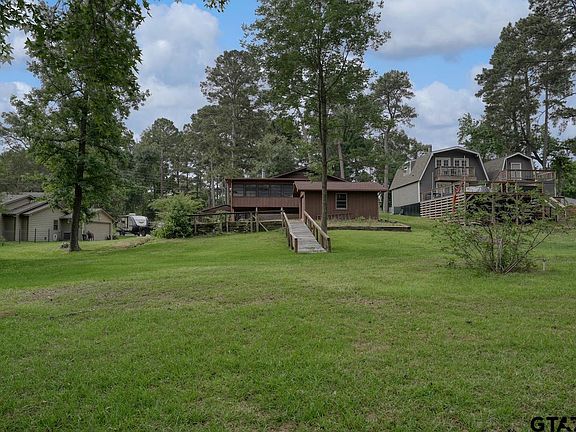 5th image of 21945 Brierwood Dr