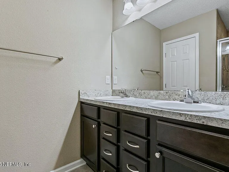 2235 Bayview Rd — Photo 22