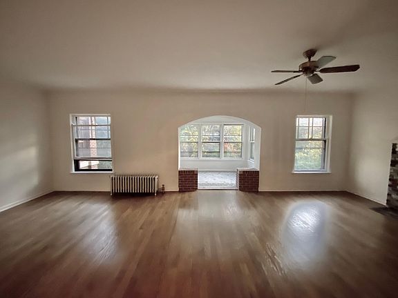 Spacious LR facing light-filled sun parlor
