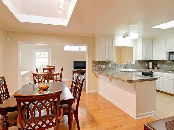 4th image of 5538 Blossom Terrace Ct