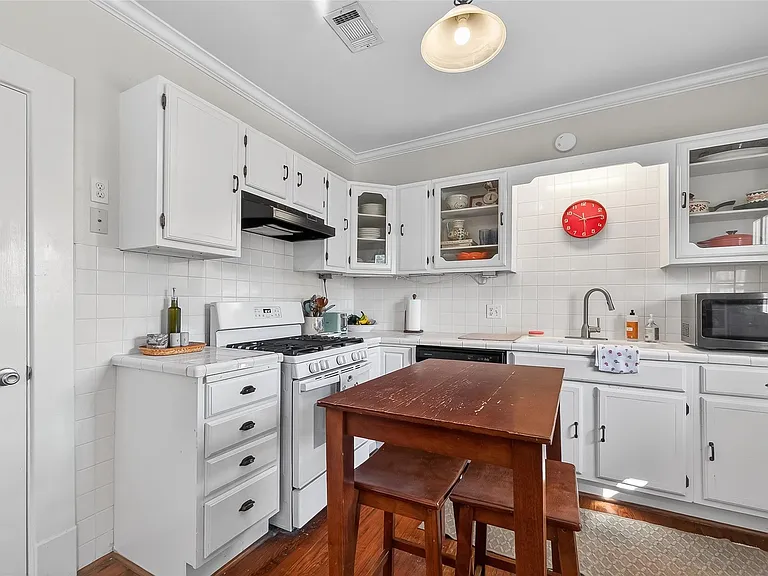 701 Highland St — Photo 31
