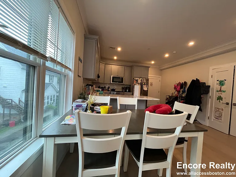 32 Cummins Hwy #4 — Photo 34