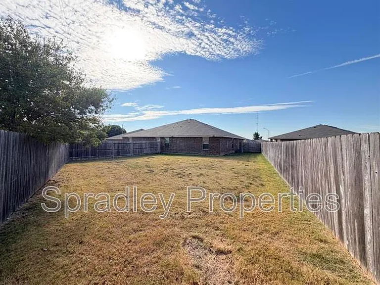 1514 Brady Way — Photo 17