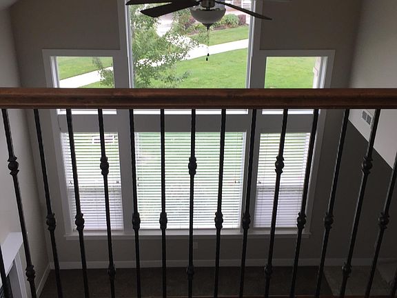 Open railing to family room