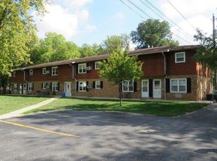 100 S 2nd Ave APT 1, Chenoa, IL 61726