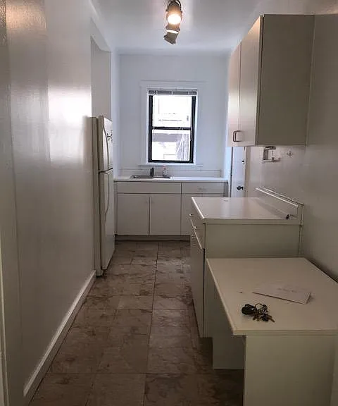 4006 1/2 N Kenmore Ave #2W — Photo 4