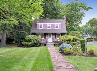386 Owen Ave, Fair Lawn, NJ 07410