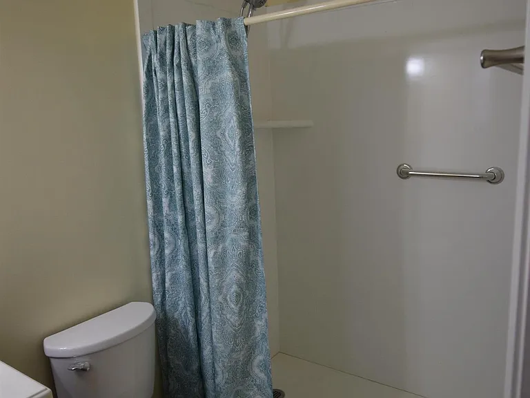 145 Jefferson Dr — Photo 11