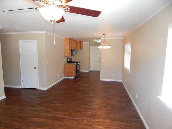 4th image of 3814 Wellington Pl