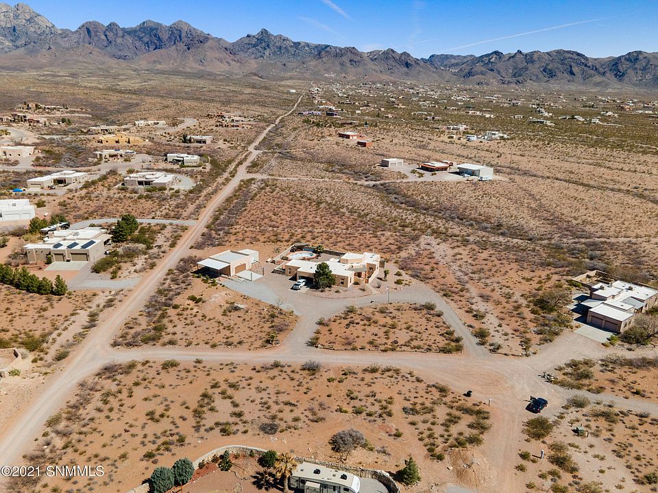1st image of 4905 Desert Walk Ct