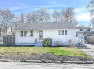 15 Celeste St, Manchester, NH 03103