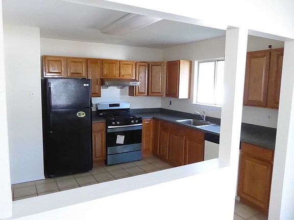 5th image of 95 Valentine Ave