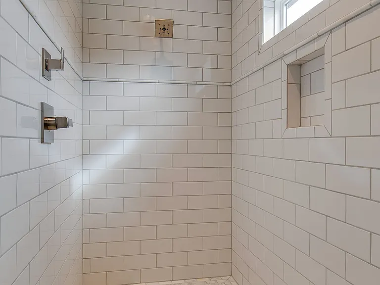 2815 W Kirkwood Ave #B — Photo 27