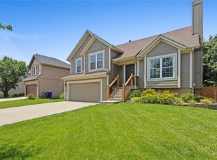 15384 S Alden St, Olathe, KS 66062