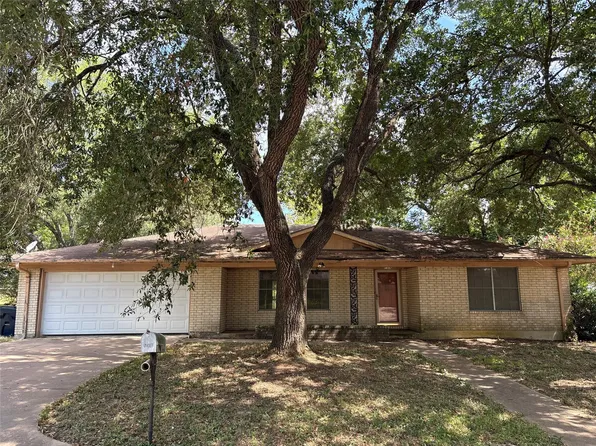 1506 Meadow Ln, Brenham, TX 77833