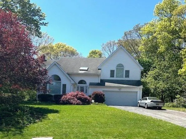 14 Casey Lane, Mount Sinai, NY 11766