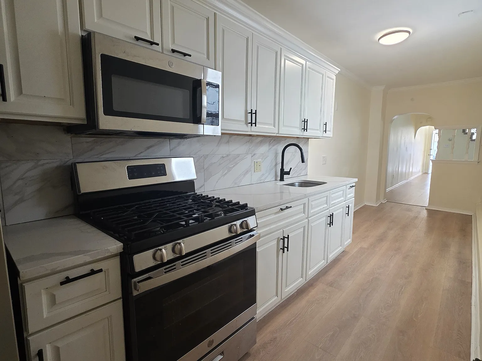 4 bed, 1218 sqft, $1,700 — Photo 4