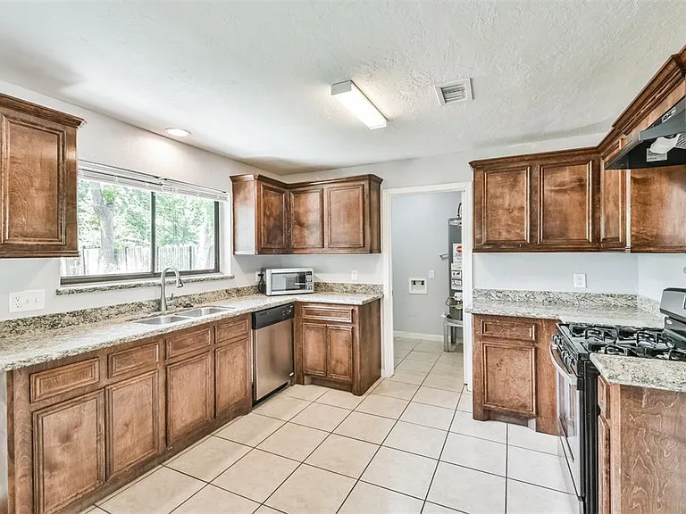 7106 Pinetex Dr — Photo 12