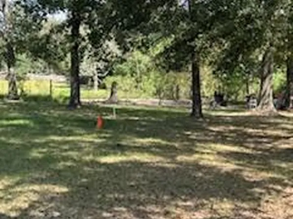 117-121 129 A B C & D Kalyn Rd, Huntsville, TX 77340