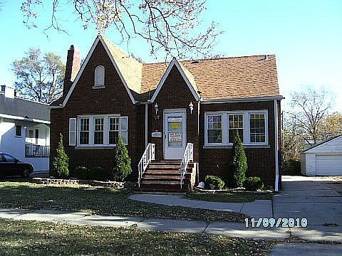 1st image of 613 N East End Ave