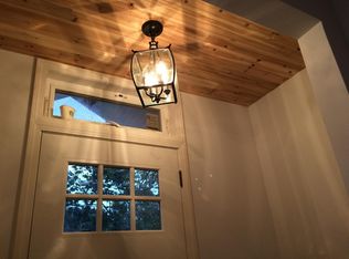 60 Kohary Dr, Milford, CT 06460