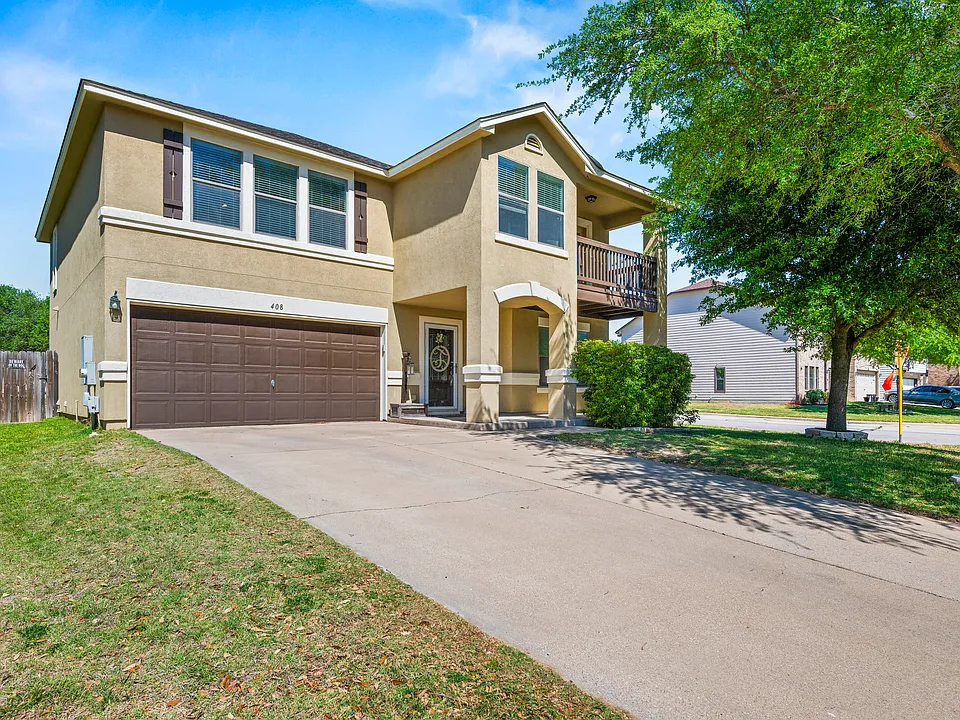 408 Fallen Leaf Ln