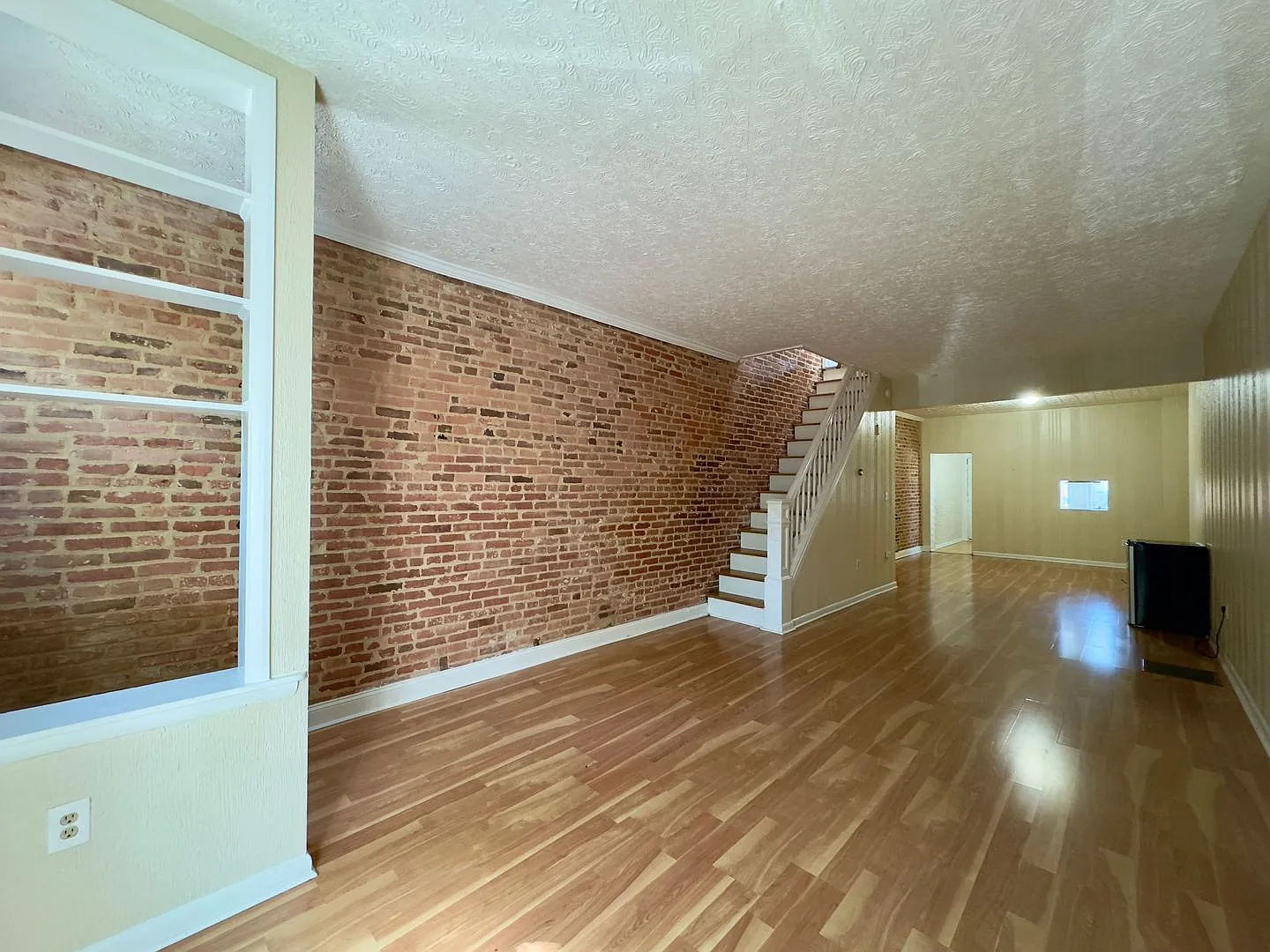 Charming 2BA/1BD Townhome in Patterson Park! — Photo 4