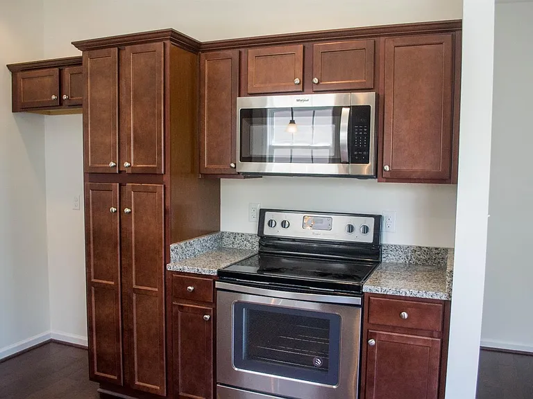 105 Red Maple Ct — Photo 3