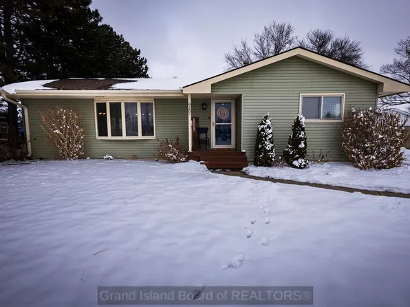 920 Adams St, Saint Paul, NE 68873