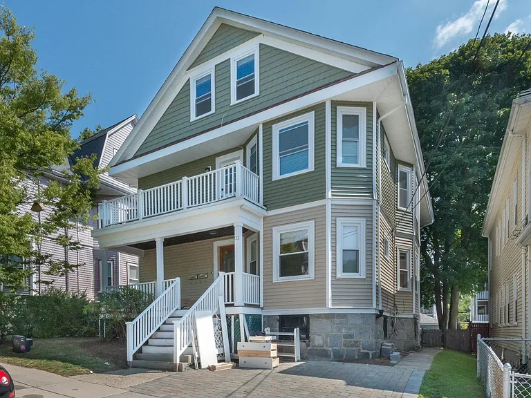 31 Champney St #2 — Photo 2