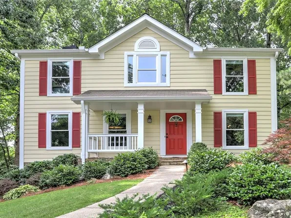 4608 Villa Chase Dr NE, Marietta, GA 30068