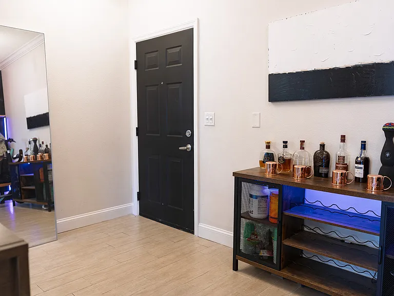 533 NE 3rd Ave #206 — Photo 6