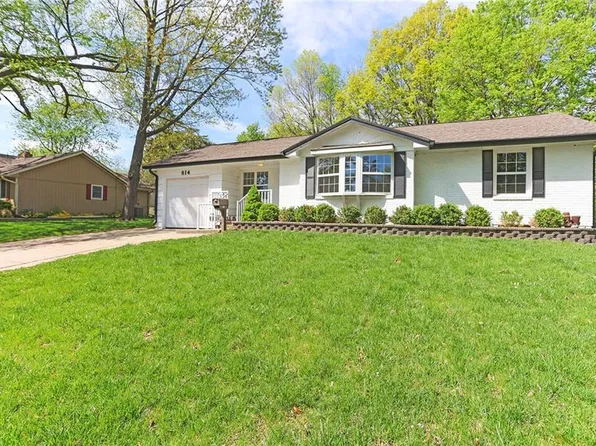 814 E Red Rd, Independence, MO 64055