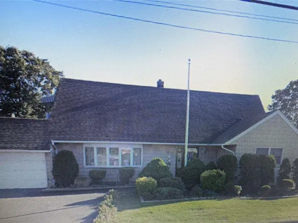 2192 Union Boulevard, Bay Shore, NY 11706