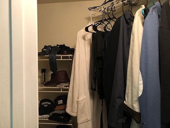 5th image of 2500 E Cary St APT 406