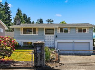 715 NW 76th St, Vancouver, WA 98665