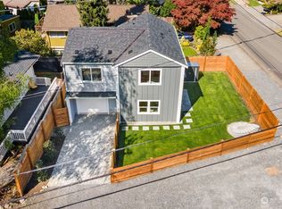 4011 NE 115th St #B, Seattle, WA 98125