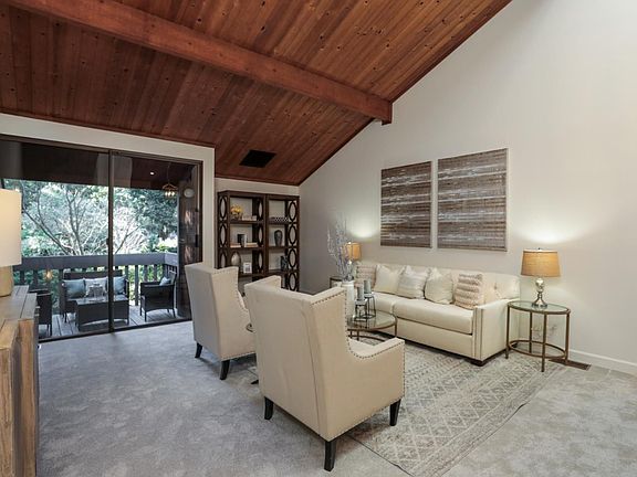 3rd image of 221 Cypress Point Dr