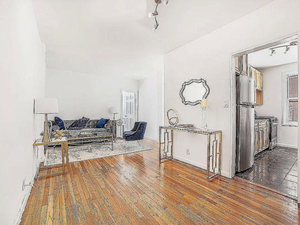 1st image of 350 E 30th St APT 4L