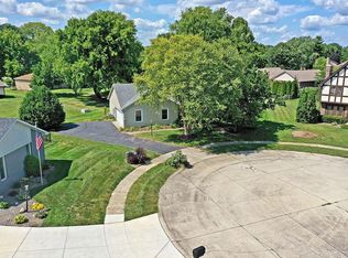 12618 Lockerbie Cir, Carmel, IN 46033