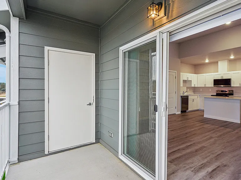 Tahoma Terrace Apartments — Photo 92