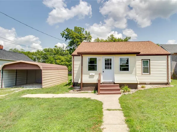 903 N Giddings Ave, Jerseyville, IL 62052