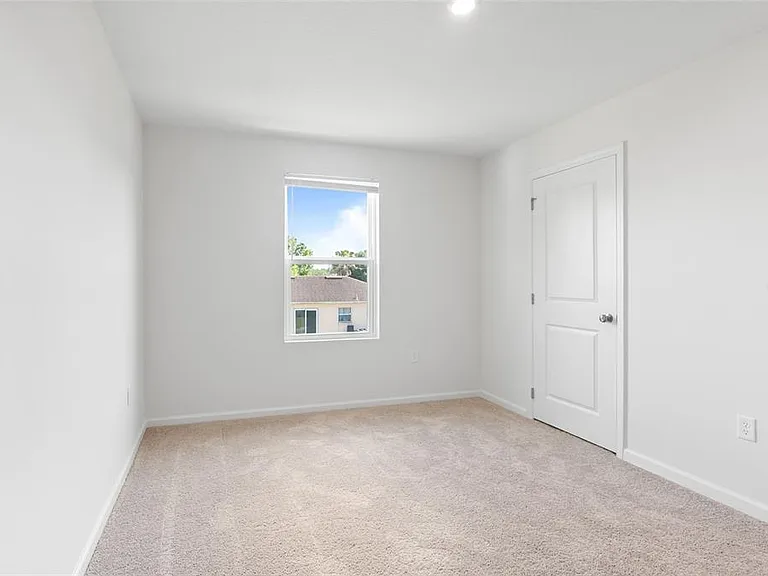612 Linnet Ct — Photo 17